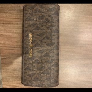 Michael Kors wallet
